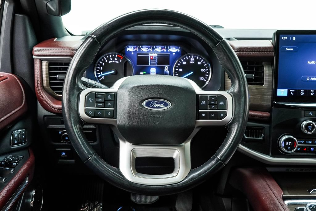 Used 2023 Ford Expedition Limited RWD image 25