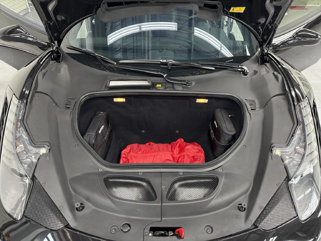 Certified 2015 Ferrari 458 Speciale Coupe RWD image 21