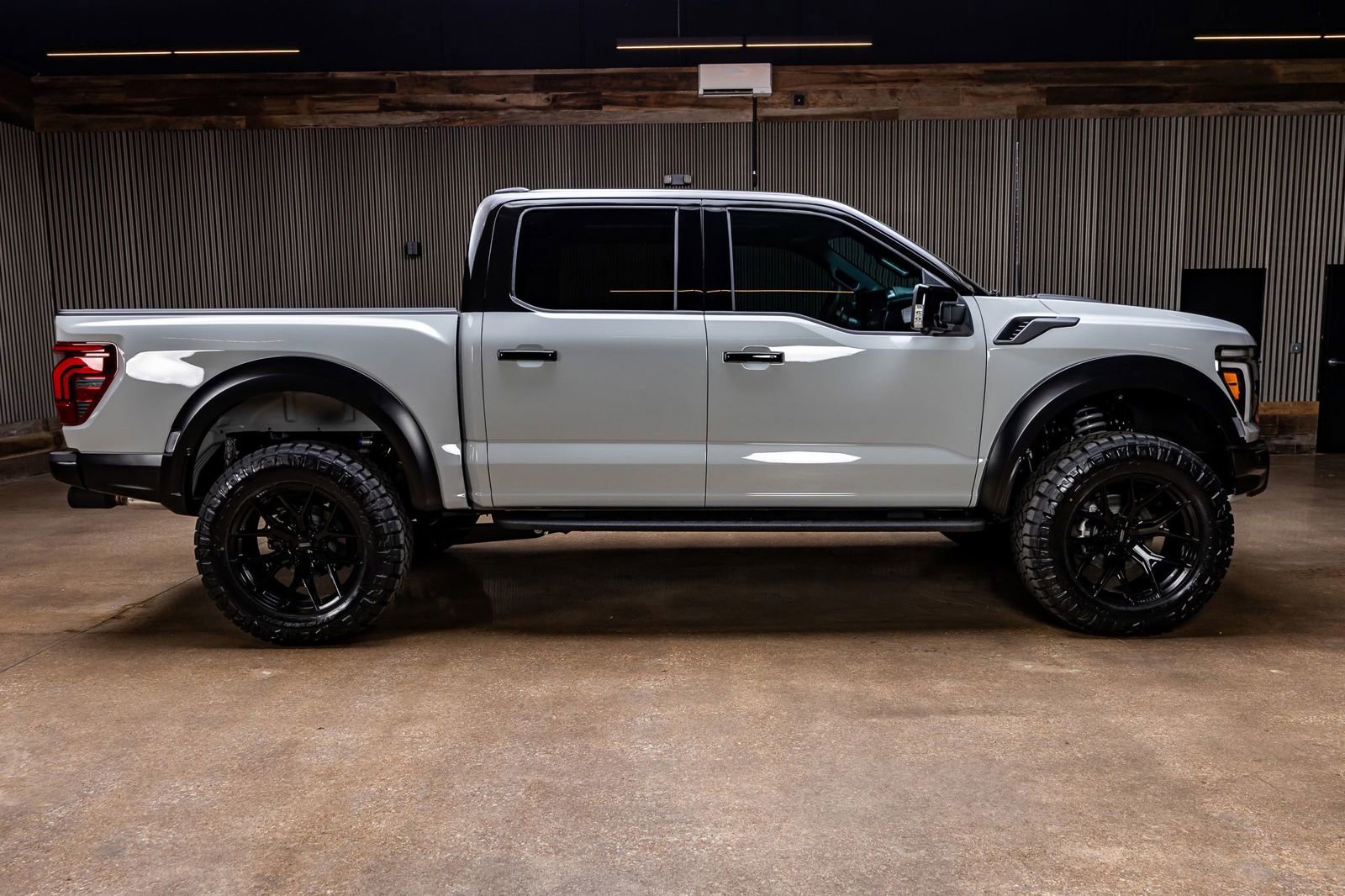 Used 2026 Ford F150 Raptor AWD/4WD image 11
