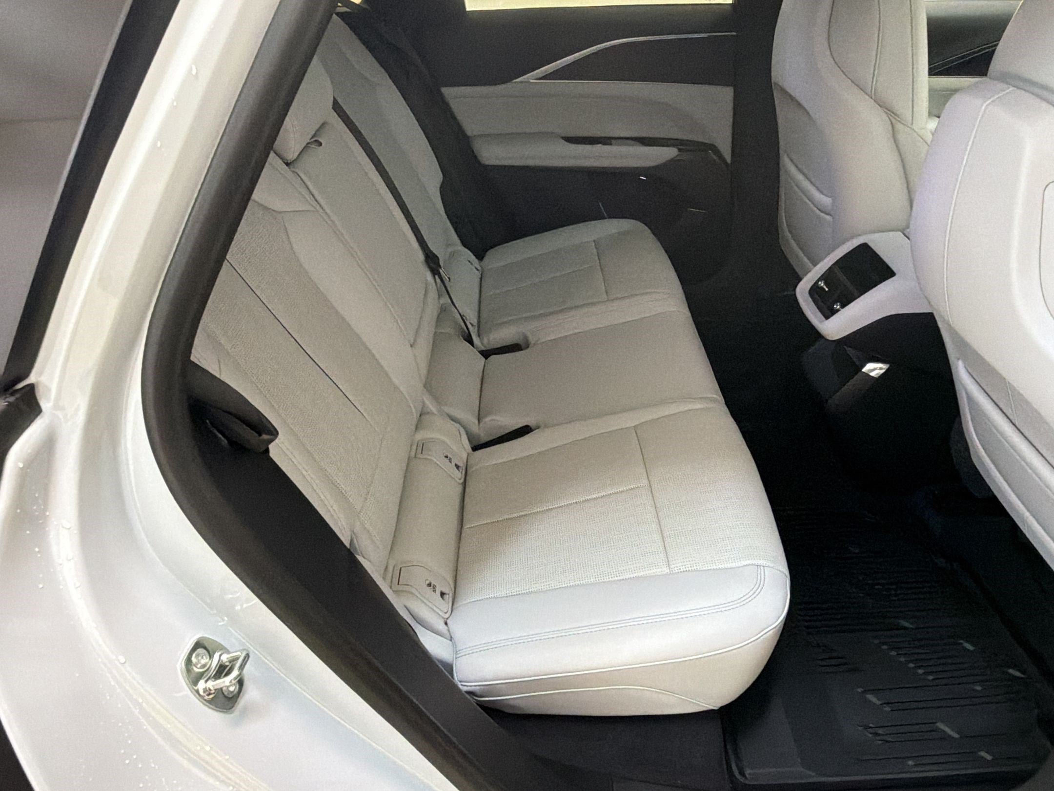 New 2026 Cadillac Lyriq Sport AWD/4WD image 27