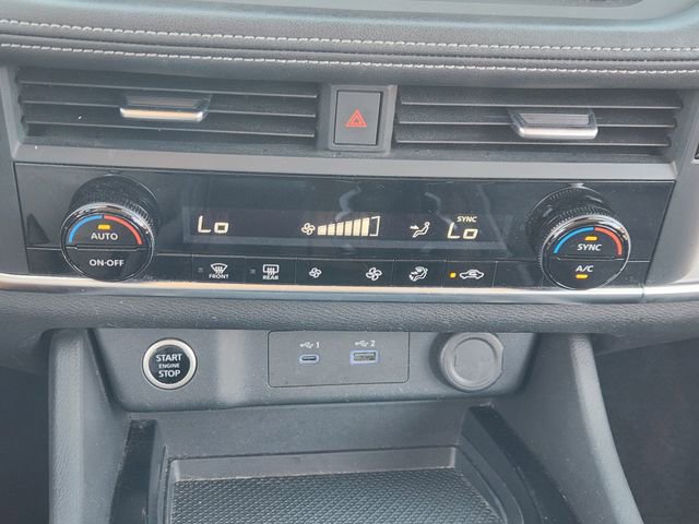 Used 2023 Nissan Rogue SV AWD/4WD image 14
