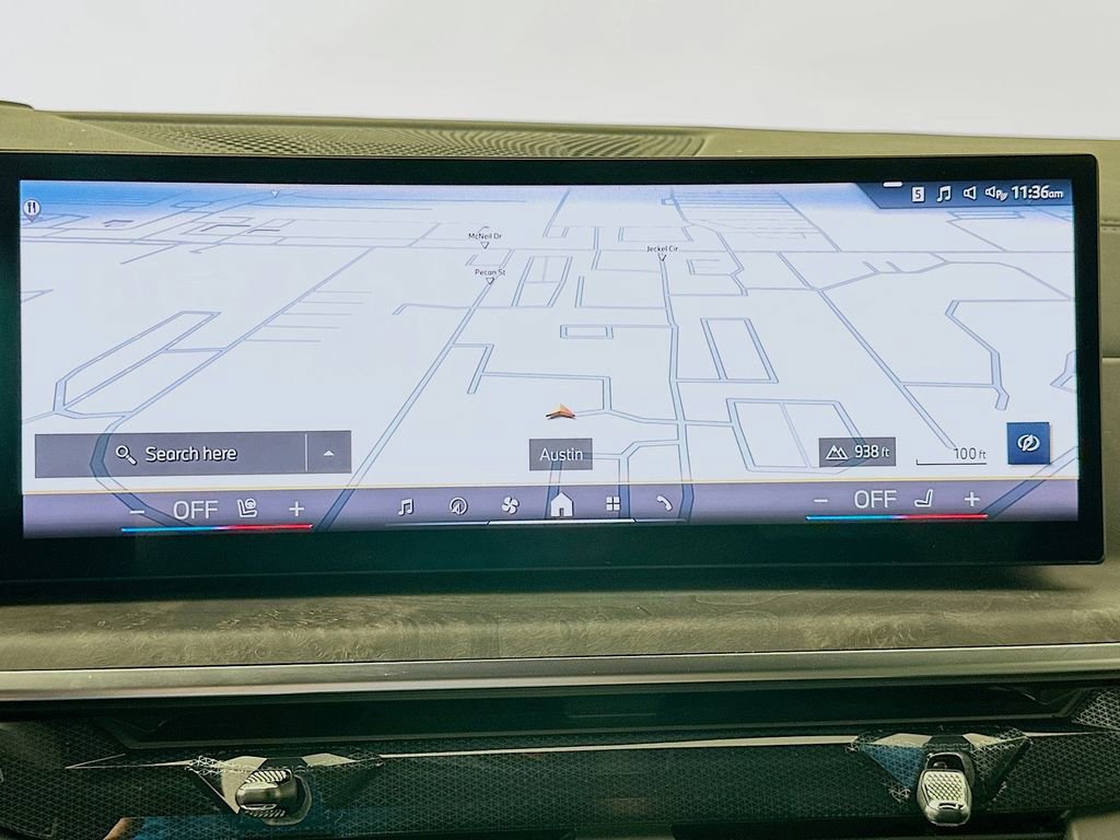 Used 2025 BMW X7 xDrive40i image 13