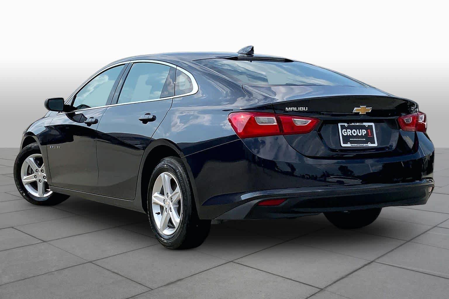 Used 2023 Chevrolet Malibu LT FWD image 12