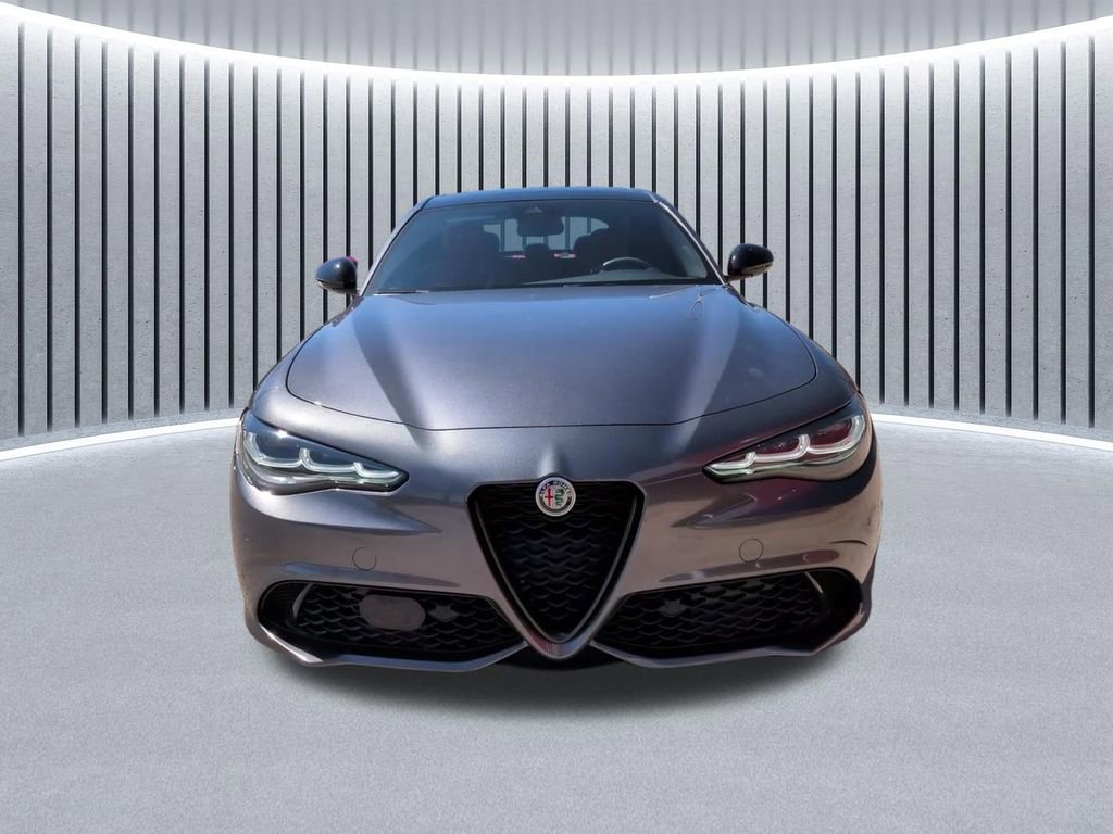 Used 2024 Alfa Romeo Giulia Veloce image 20