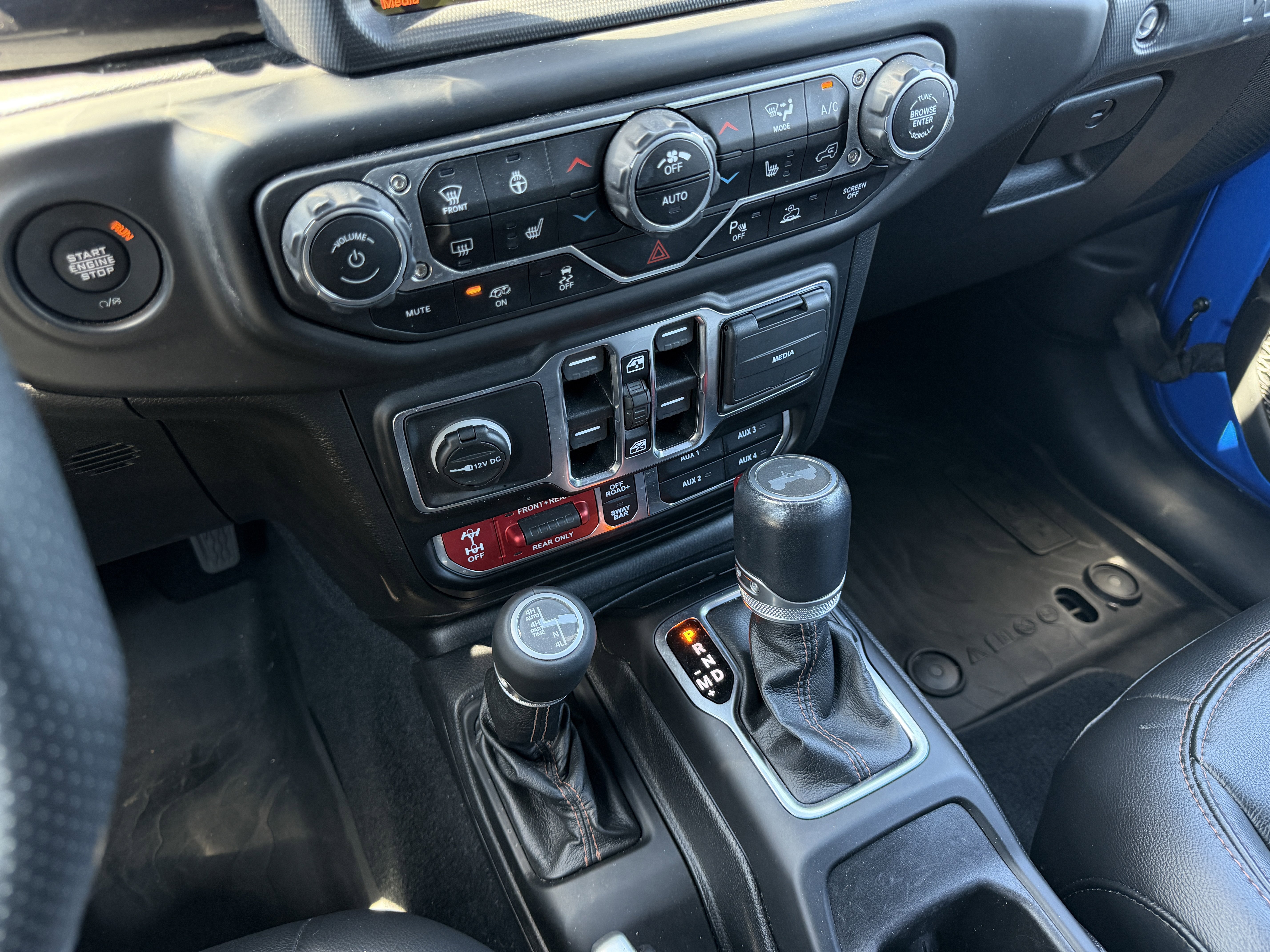 Used 2021 Jeep Wrangler Unlimited Rubicon w/ Trailer Tow Package image 30