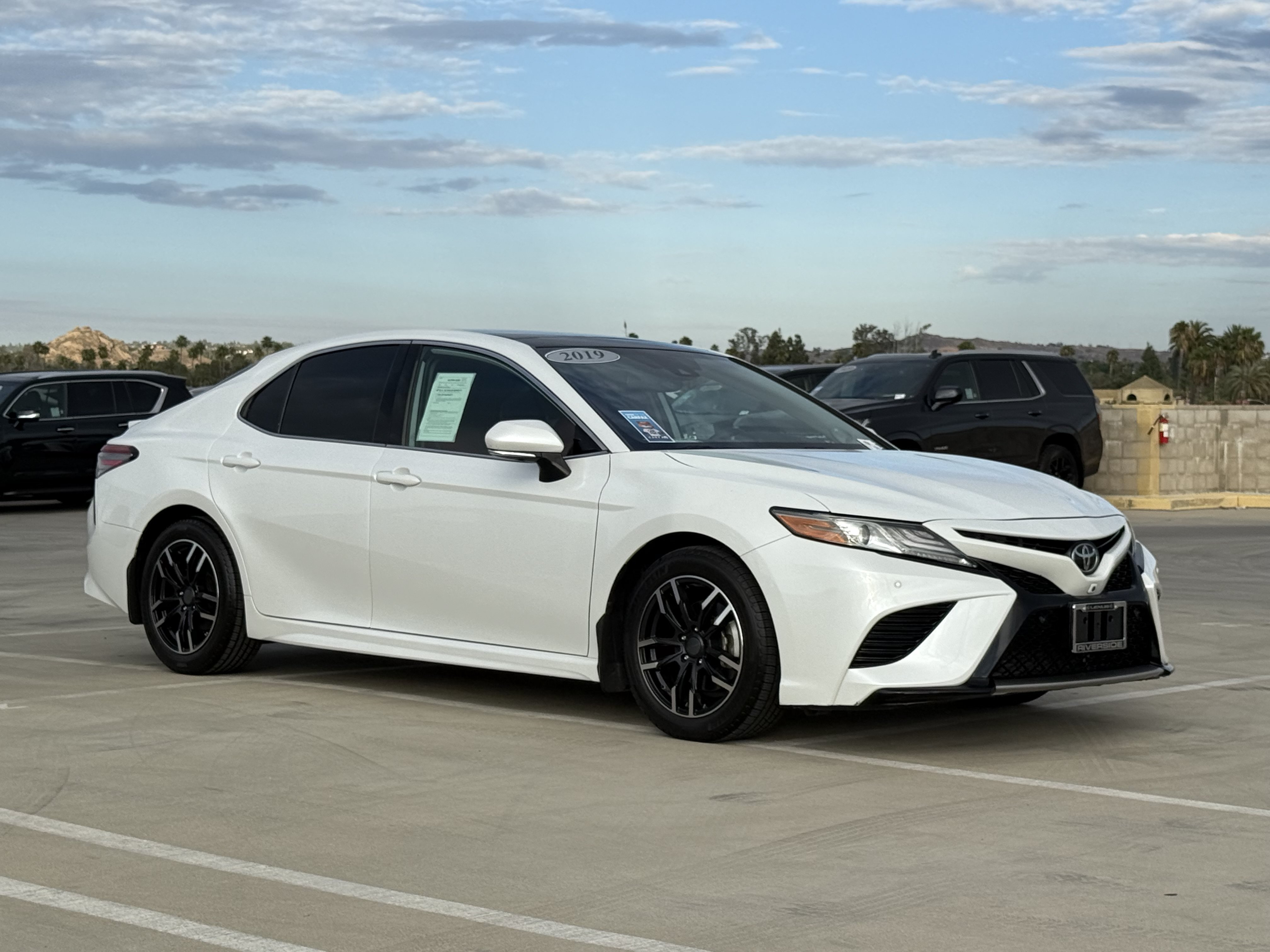 Used 2019 Toyota Camry XSE w/ Driver Assist Package FWD image 2