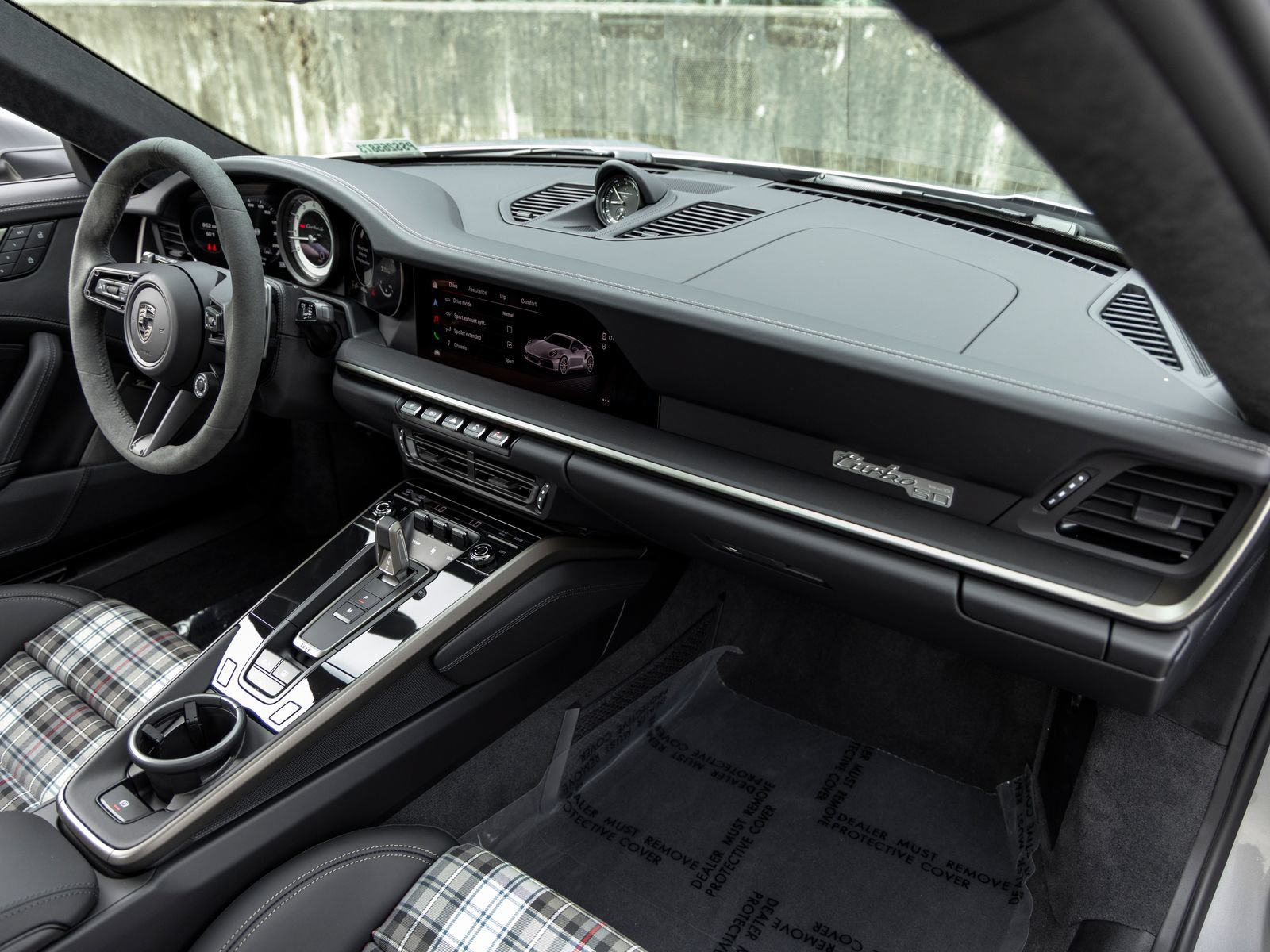 Certified 2025 Porsche 911 Turbo AWD/4WD image 54