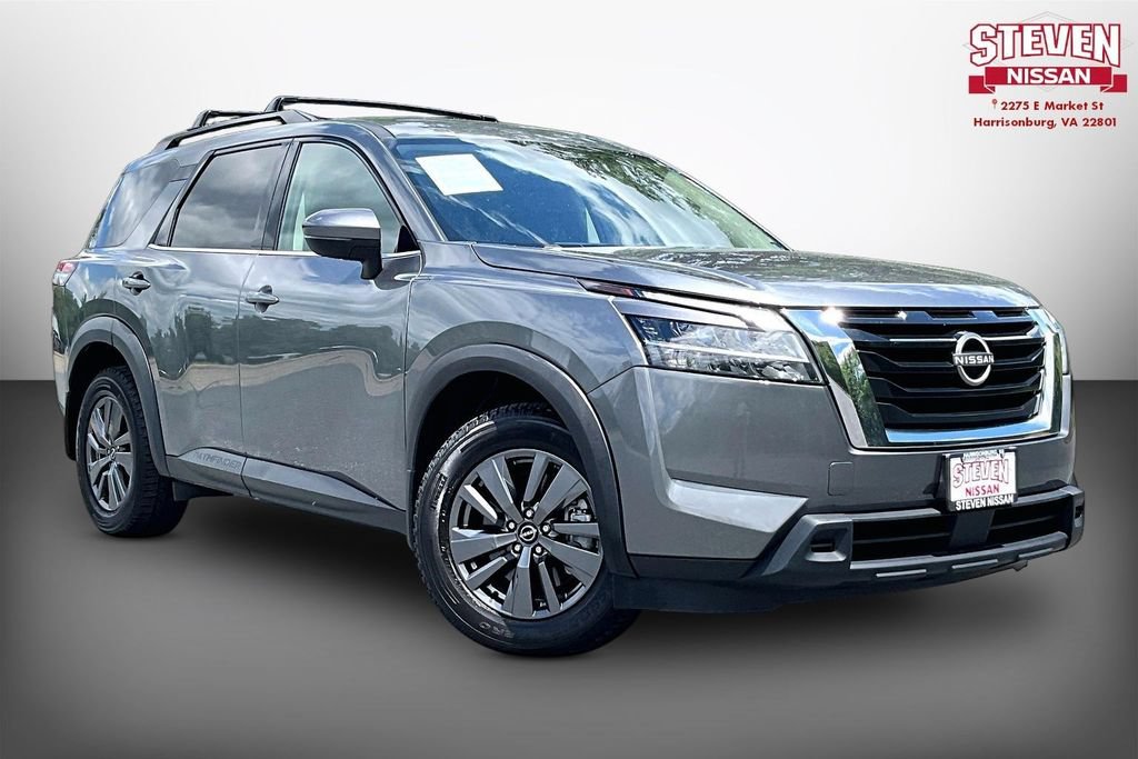 Used 2022 Nissan Pathfinder SV
