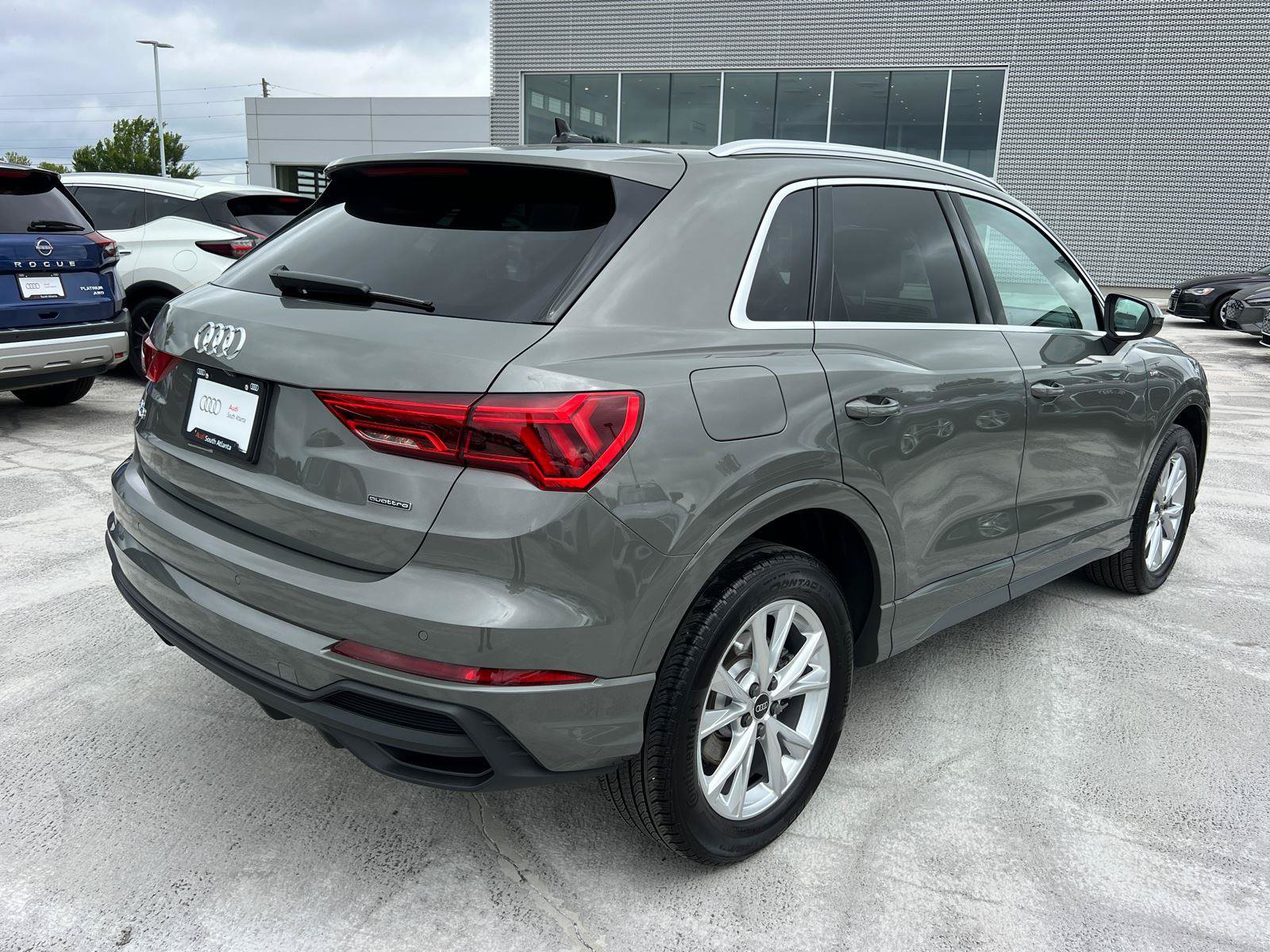 Certified 2025 Audi Q3 2.0T Premium Plus w/ Premium Plus Package AWD/4WD image 5