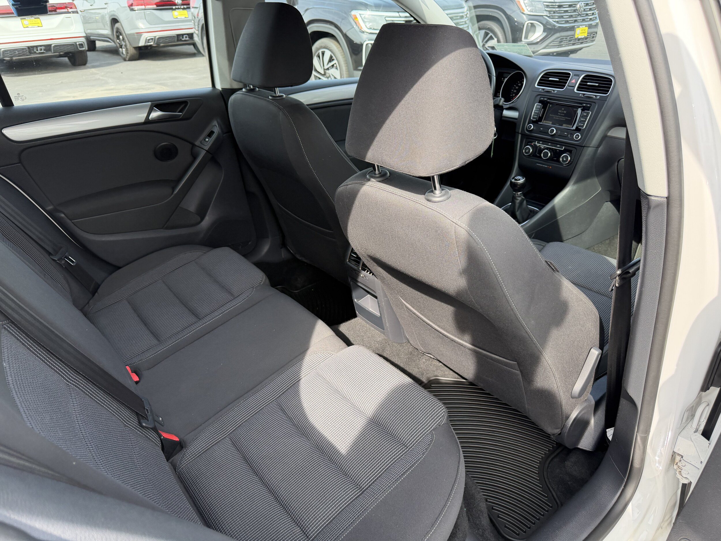 Used 2012 Volkswagen Golf TDI FWD image 28