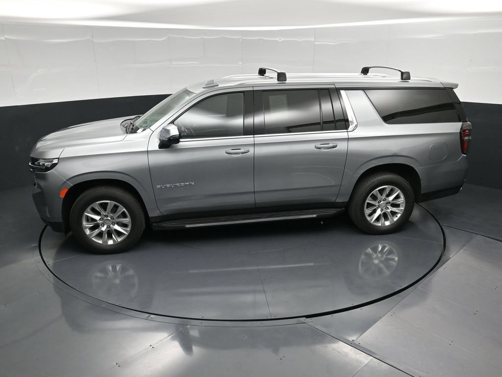 Used 2023 Chevrolet Suburban Premier AWD/4WD image 57