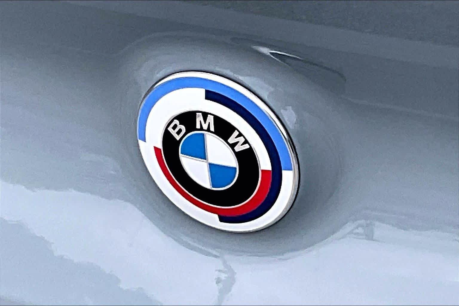 Used 2023 BMW M8 Competition w/ M Carbon Exterior Package AWD/4WD image 27