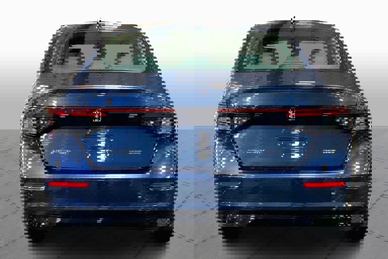 Used 2024 Honda Accord EX-L image 5