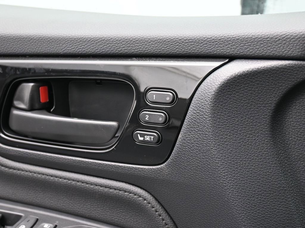 New 2026 Honda Odyssey Touring image 32