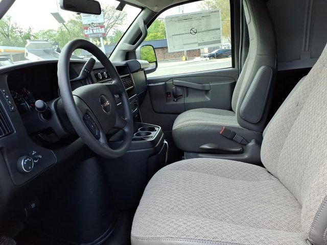 New 2026 GMC Savana 2500 w/ Driver Convenience Package RWD image 17