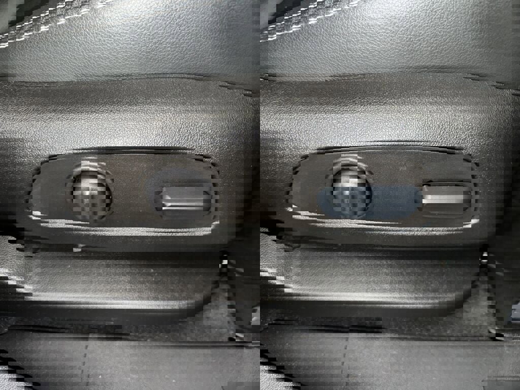 Certified 2023 GMC Terrain SLT w/ LPO, Floor Liner Package image 35