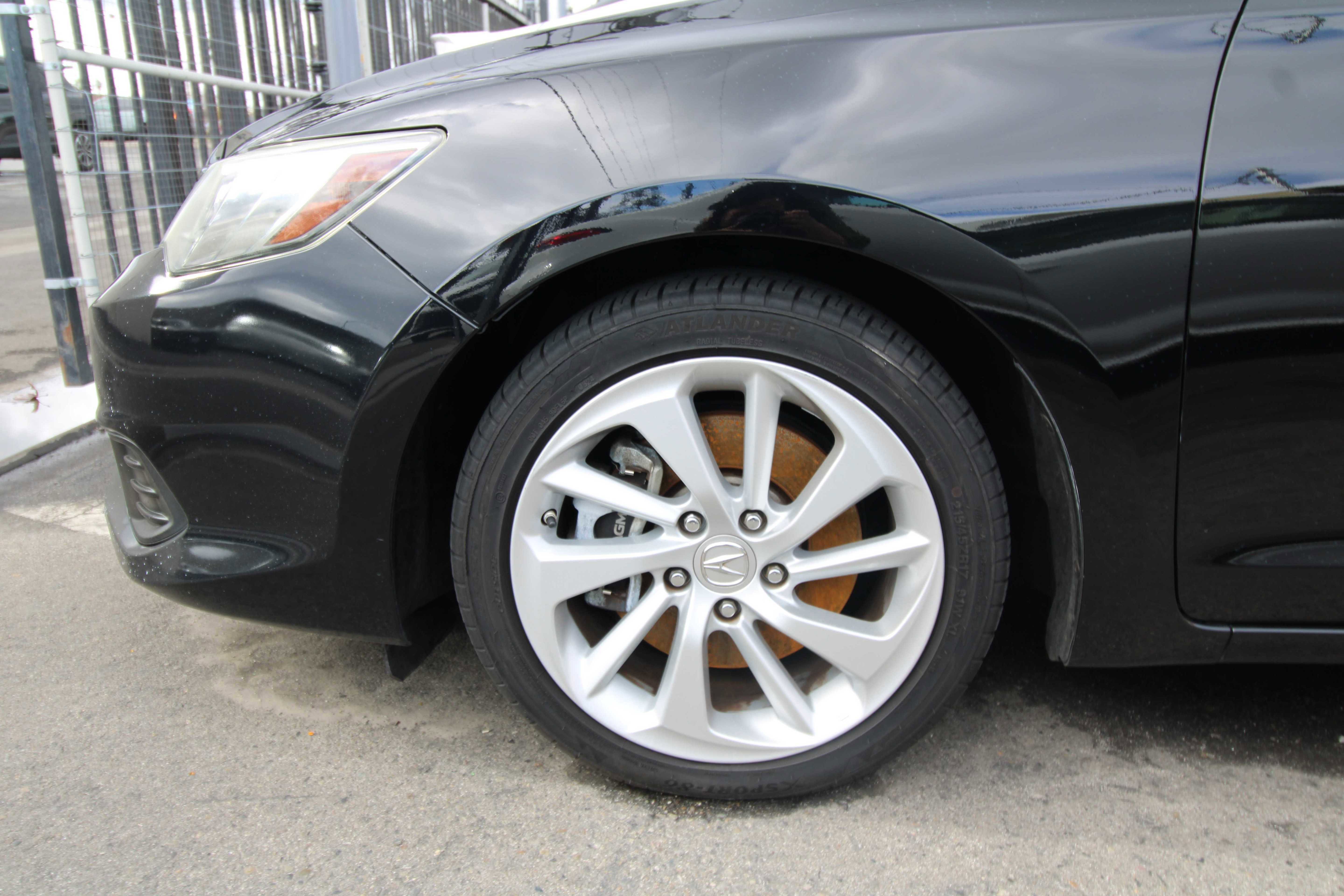 Used 2017 Acura ILX image 5