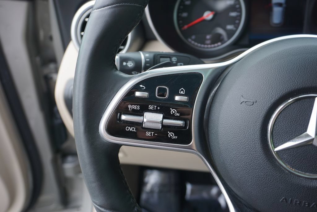Certified 2020 Mercedes-Benz GLC 300 4MATIC image 25