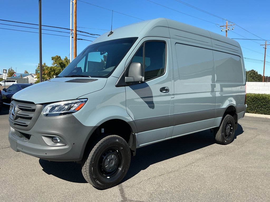 New 2026 Mercedes-Benz Sprinter 2500 360° Tour