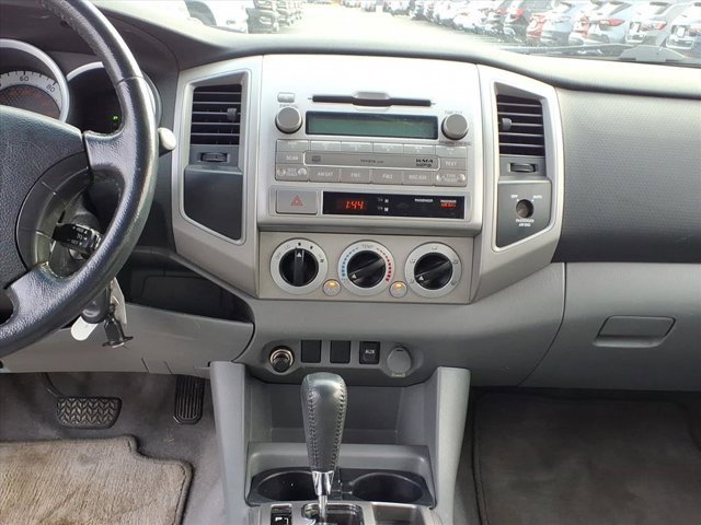 Used 2011 Toyota Tacoma 2WD Access Cab image 10