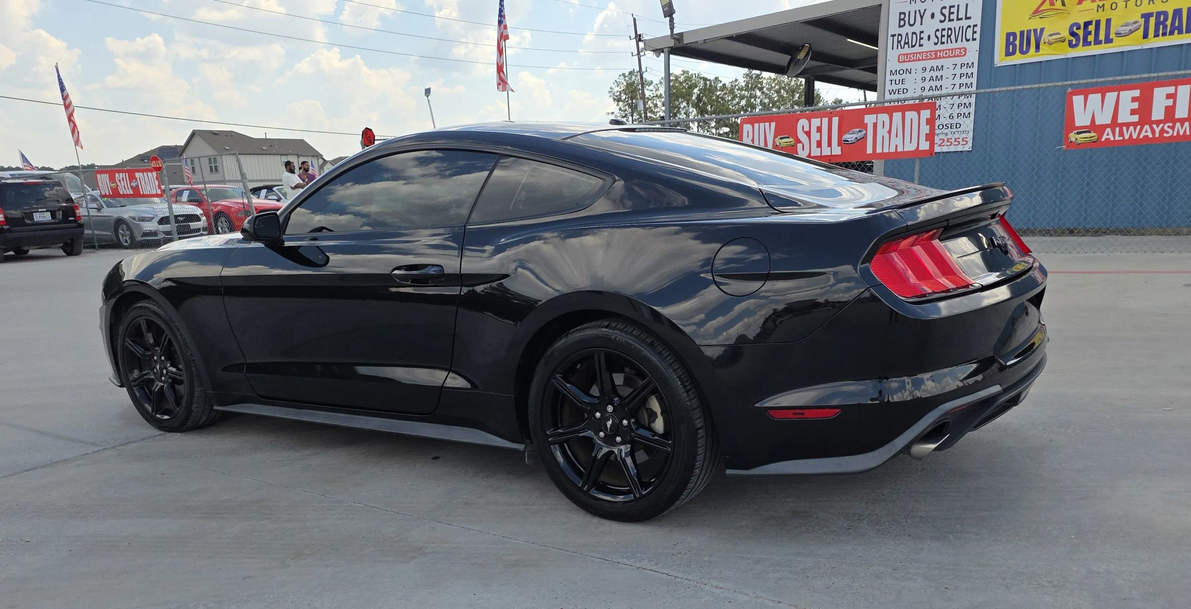 Used 2019 Ford Mustang Coupe w/ Black Accent Package image 11
