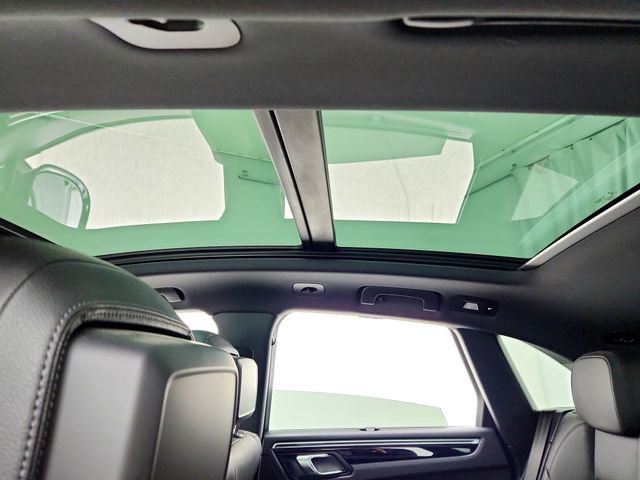 Used 2020 Porsche Macan S image 22