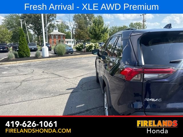 Used 2022 Toyota RAV4 XLE Premium AWD/4WD image 9