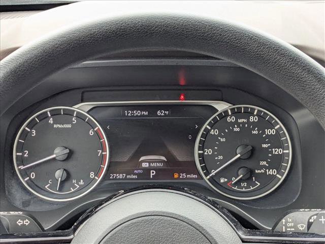 Used 2023 Nissan Rogue SV image 11