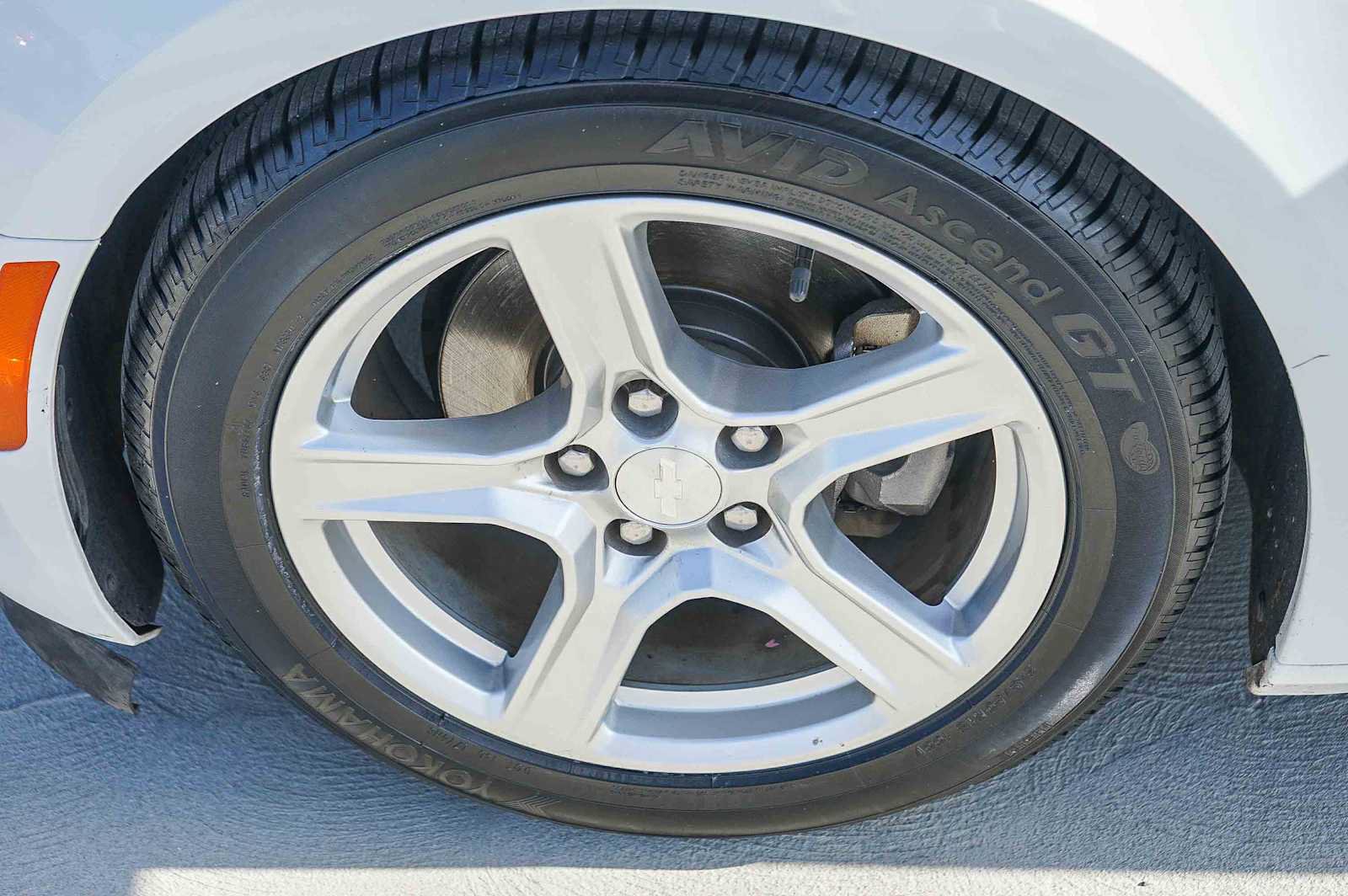 Used 2019 Chevrolet Camaro LT RWD image 11