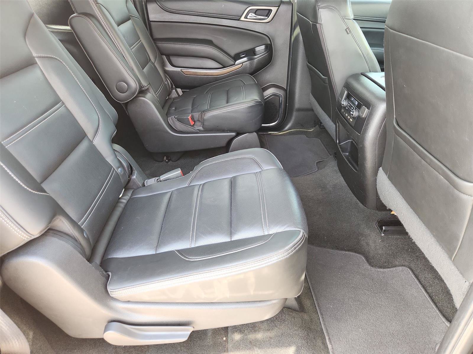 Used 2018 GMC Yukon XL Denali w/ Denali Ultimate Package RWD image 28