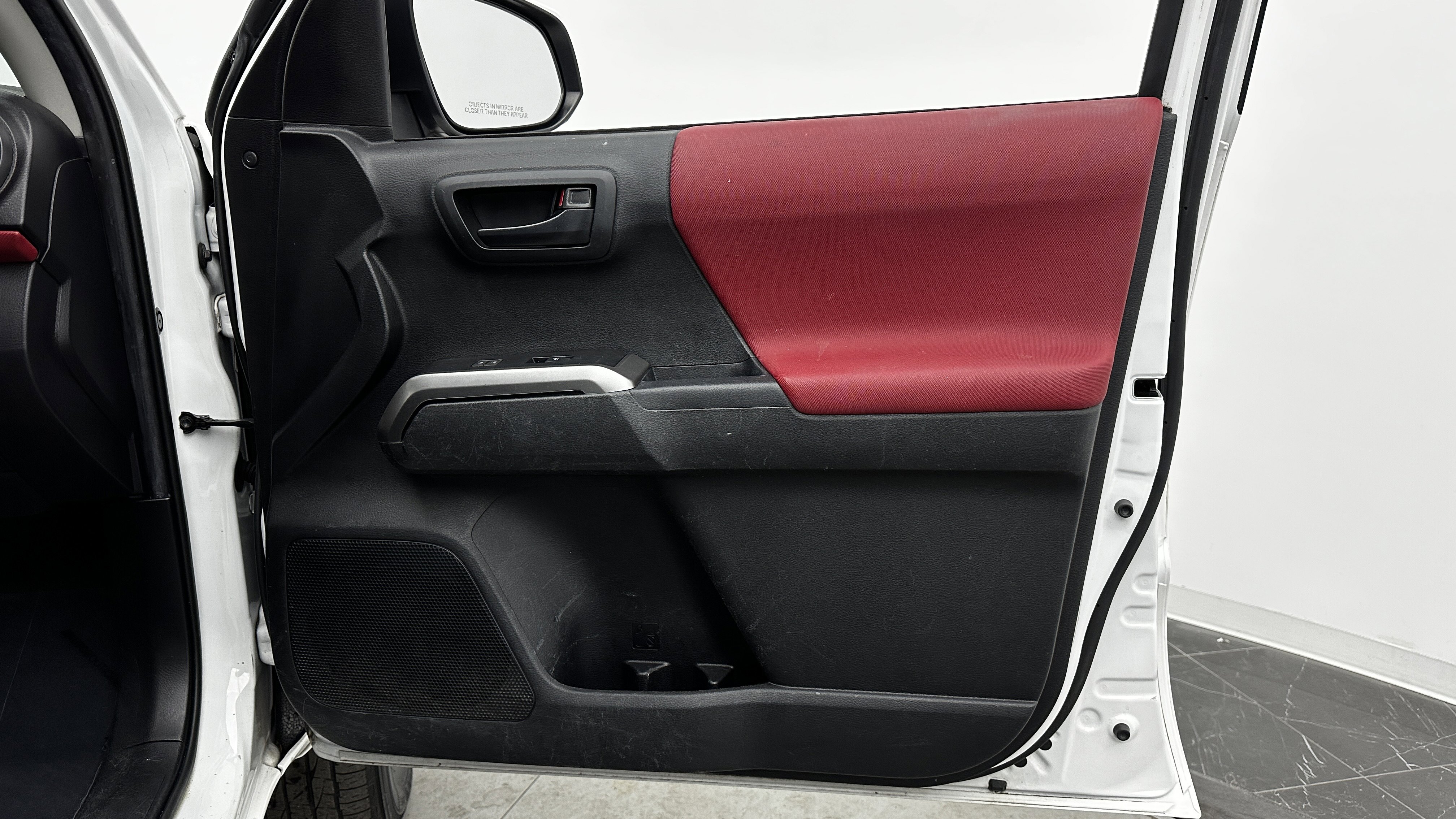 Used 2021 Toyota Tacoma SR5 image 31