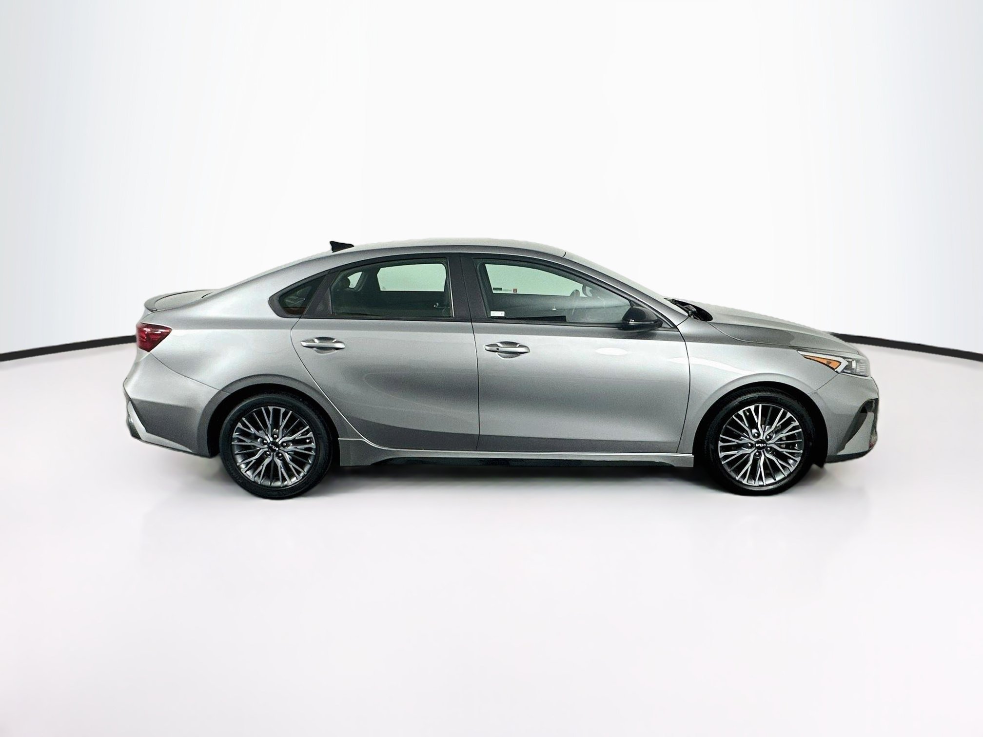 Used 2022 Kia Forte GT-Line FWD image 10