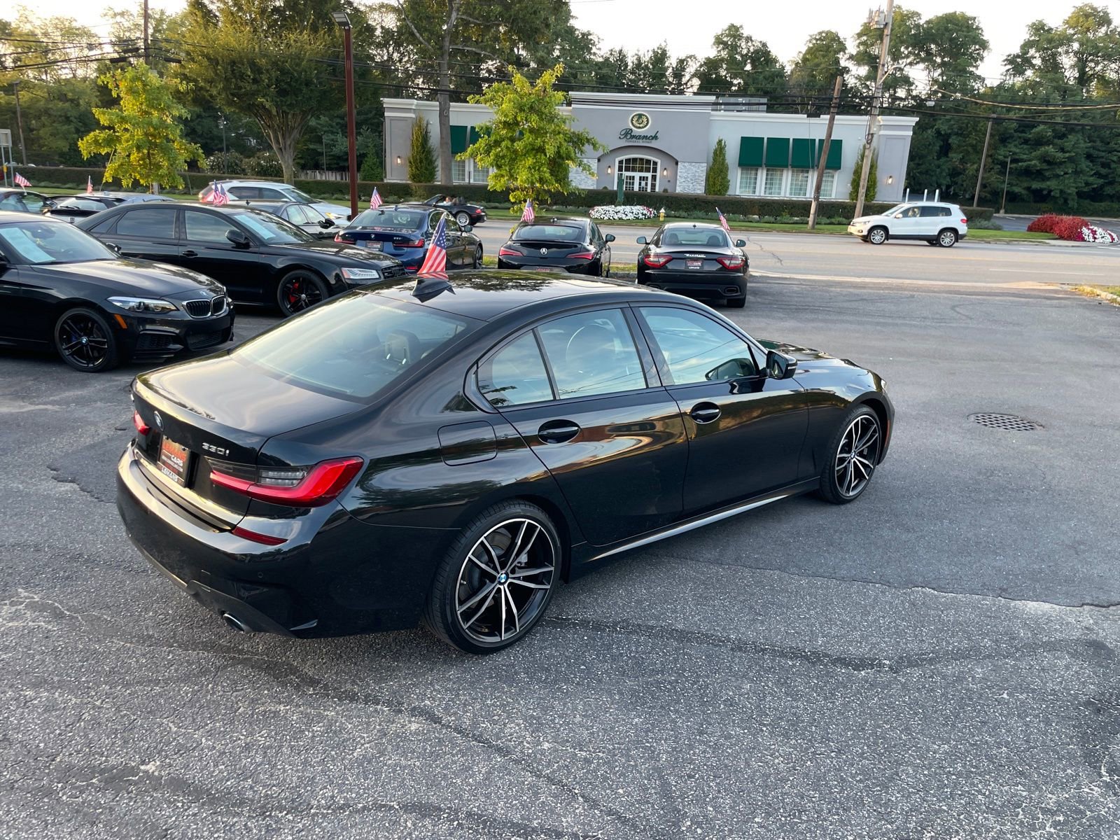 Used 2020 BMW 330i xDrive Sedan w/ M Sport Package image 37