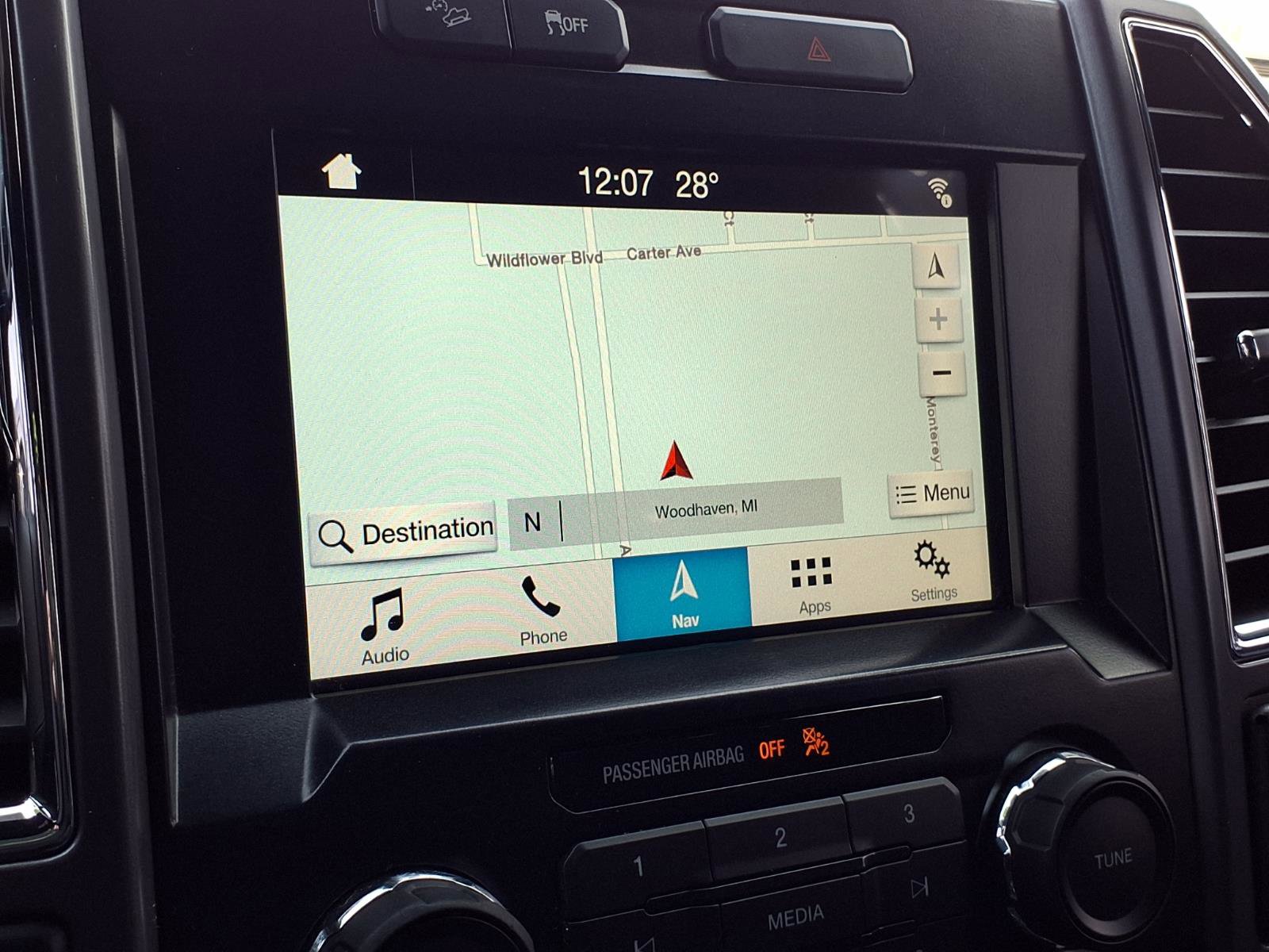 Used 2016 Ford F150 XLT w/ Equipment Group 302A Luxury image 9