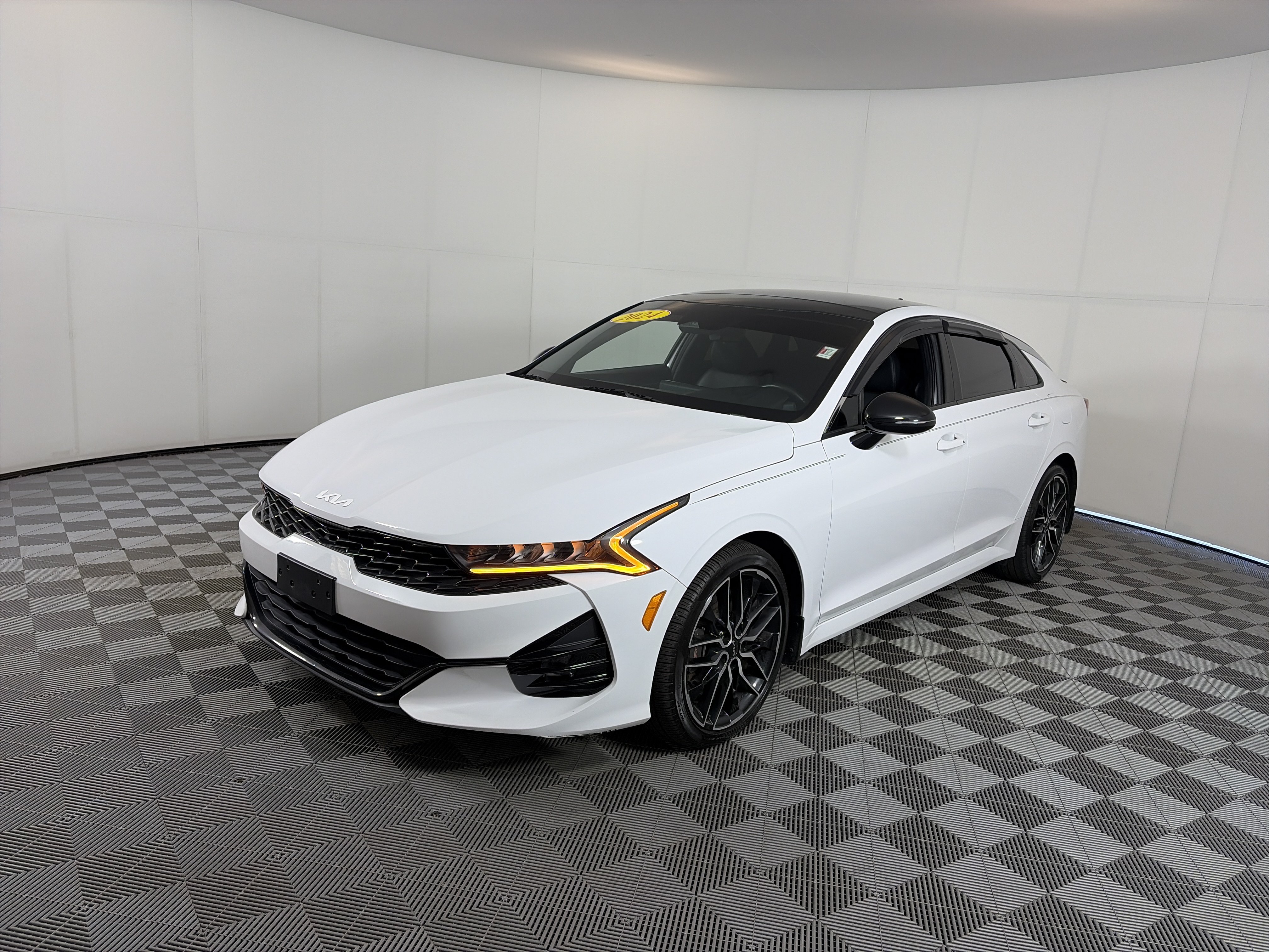 Certified 2024 Kia K5 GT FWD image 2