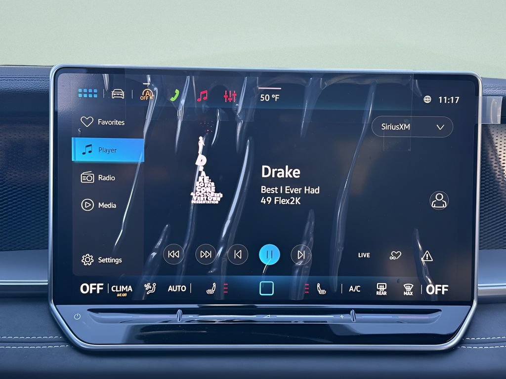 New 2026 Volkswagen Tiguan SE R-Line FWD image 16