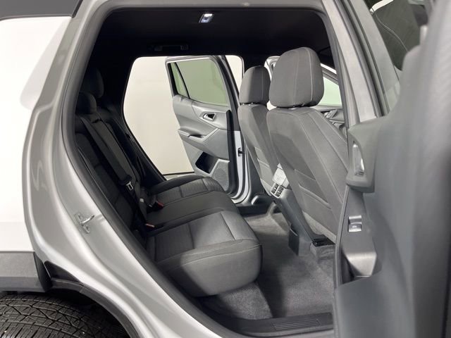 Used 2025 Chevrolet Equinox LT image 43