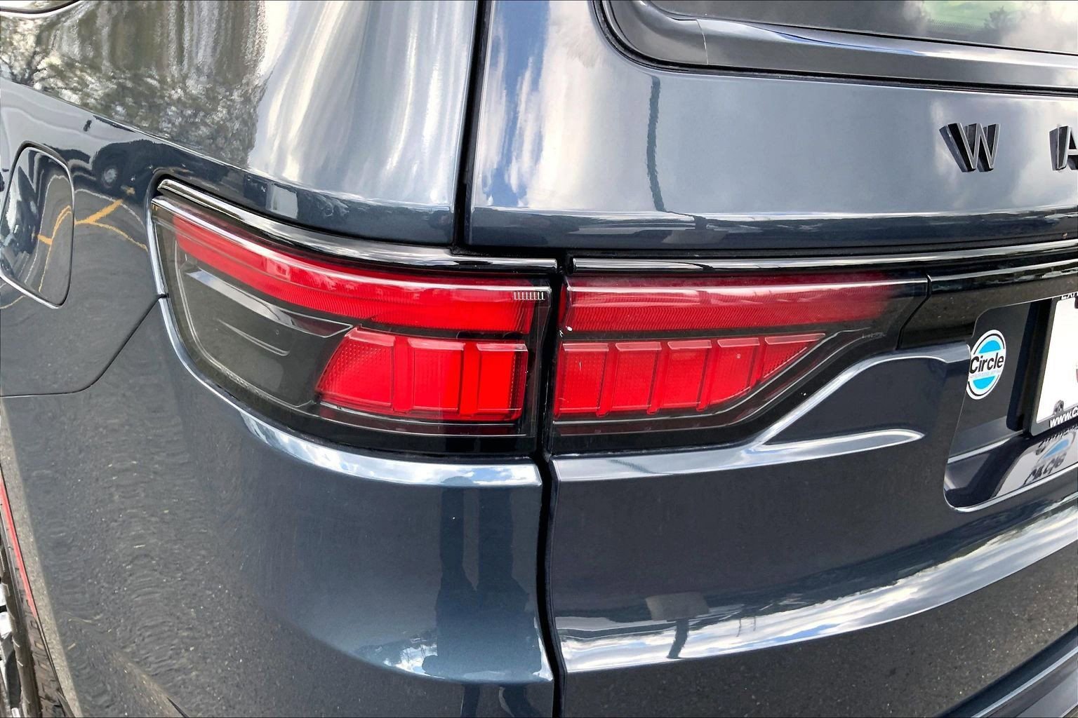 Certified 2024 Jeep Wagoneer Series II AWD/4WD image 27