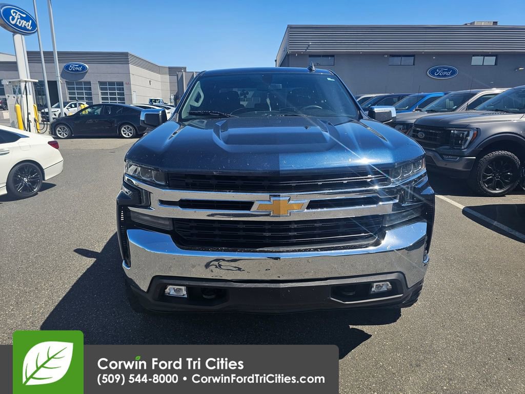 Used 2020 Chevrolet Silverado 1500 LT AWD/4WD image 3