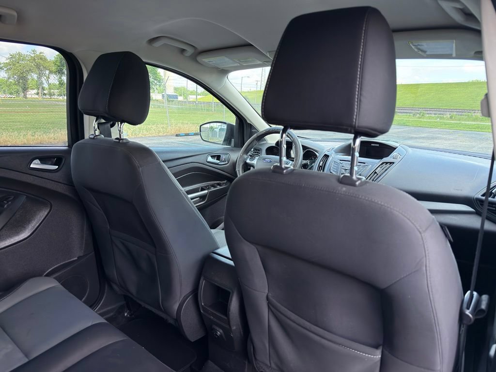 Used 2015 Ford Escape SE FWD image 32