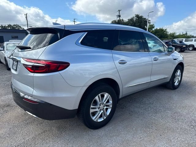 Used 2020 Buick Enclave Essence FWD image 4