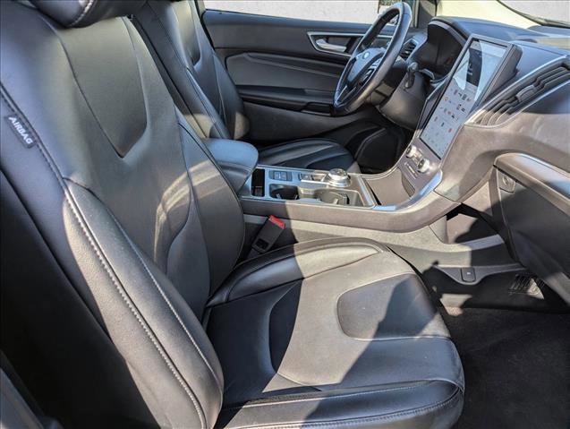 Used 2022 Ford Edge Titanium image 27