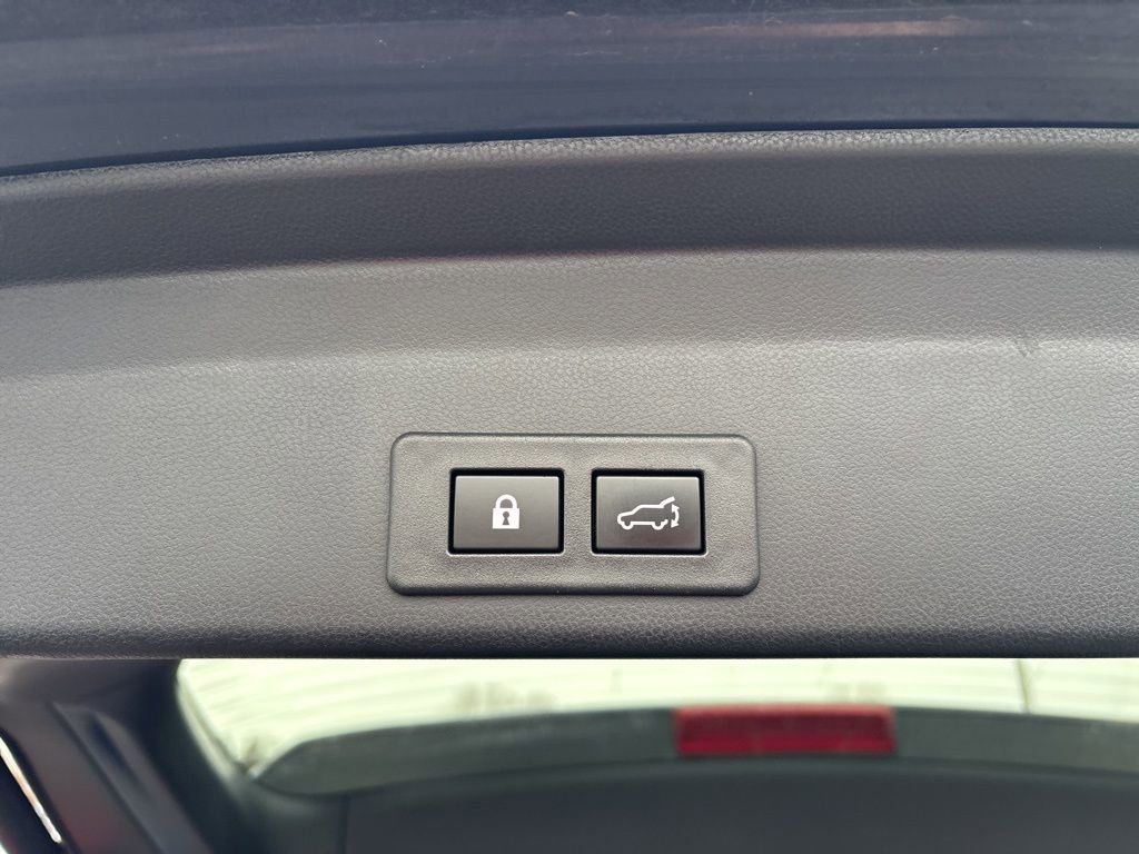 Certified 2023 Subaru Ascent Limited w/ Technology Package image 27