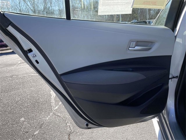 Used 2020 Toyota Corolla LE image 15