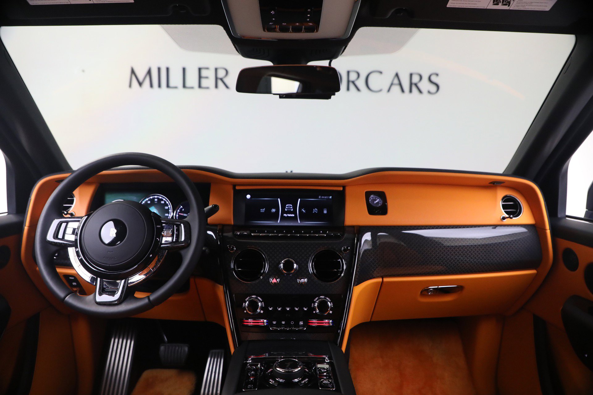 Certified 2024 Rolls-Royce Cullinan Black Badge w/ Driver's Package image 4