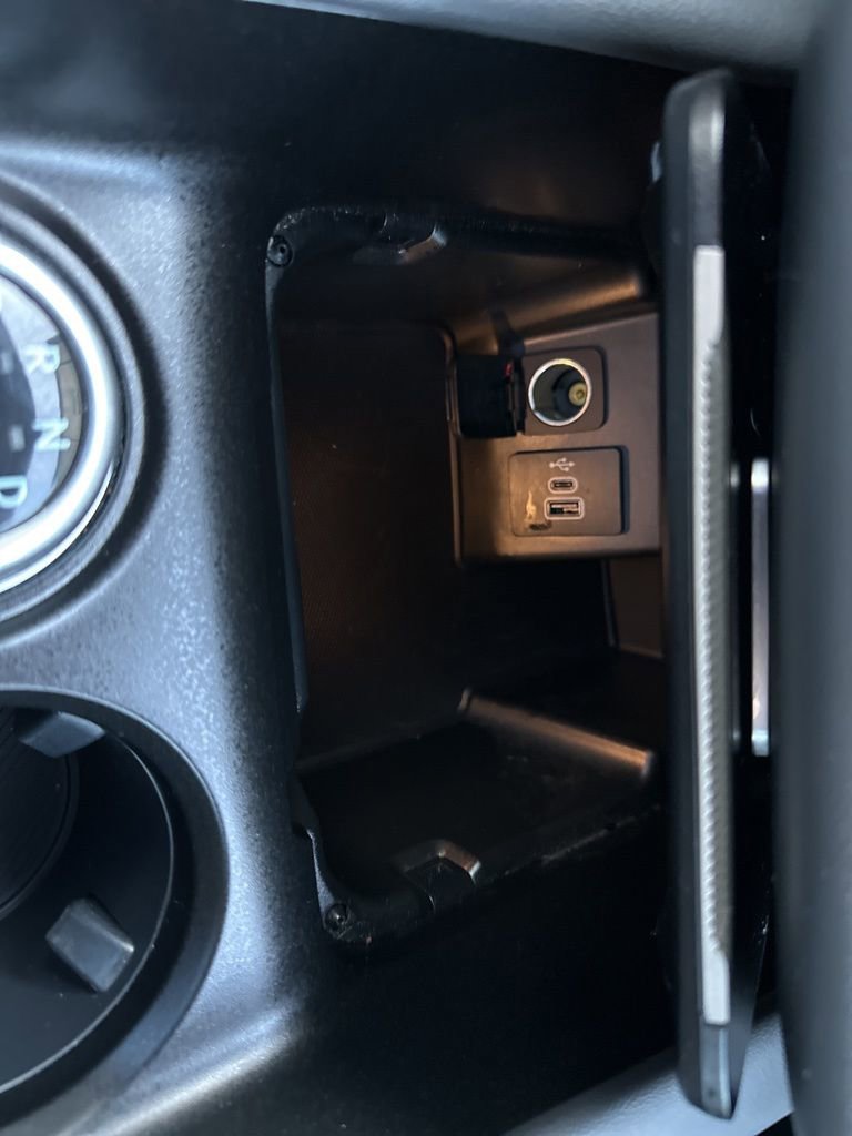Used 2025 Ford Explorer Active image 23