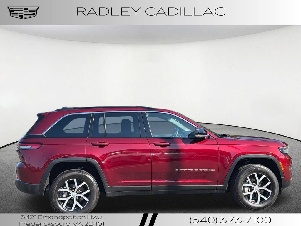 Used 2025 Jeep Grand Cherokee Limited AWD/4WD image 22