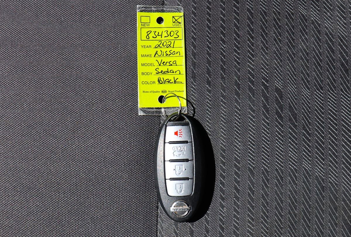 Used 2021 Nissan Versa SV FWD image 58