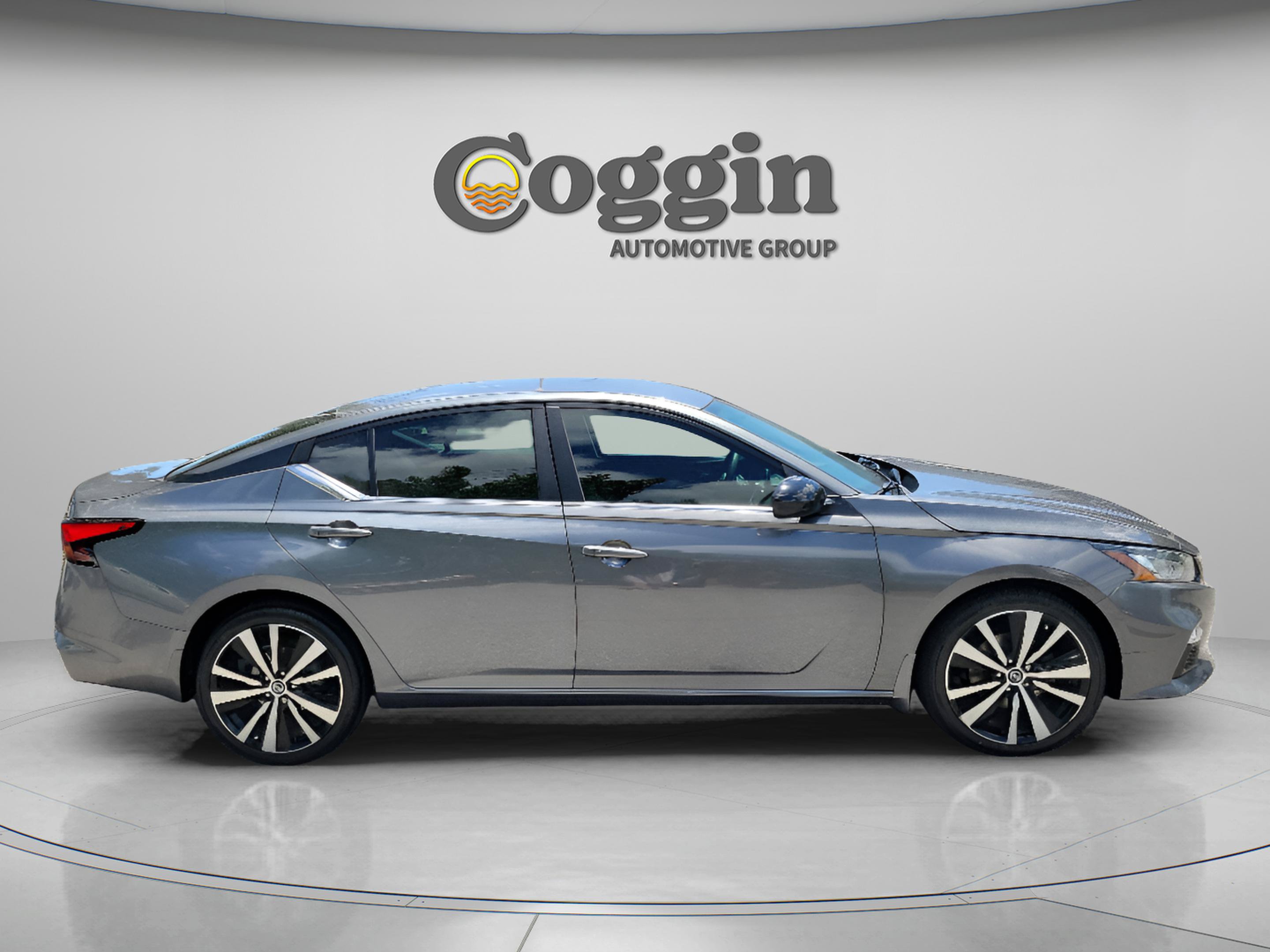 Used 2021 Nissan Altima 2.5 SR AWD/4WD image 4