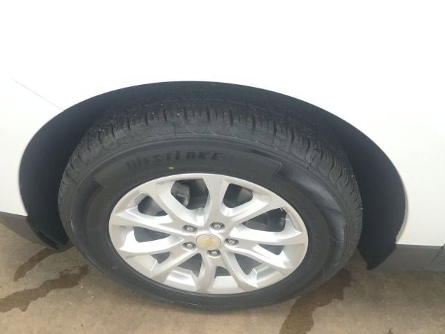 Used 2018 Chevrolet Equinox LT FWD image 16